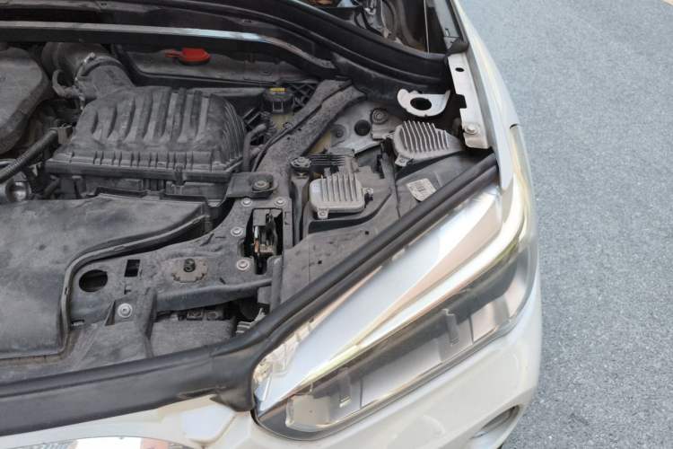 Used BMW X1 2016 sDrive18Li Premium Edition Engine Bay Left