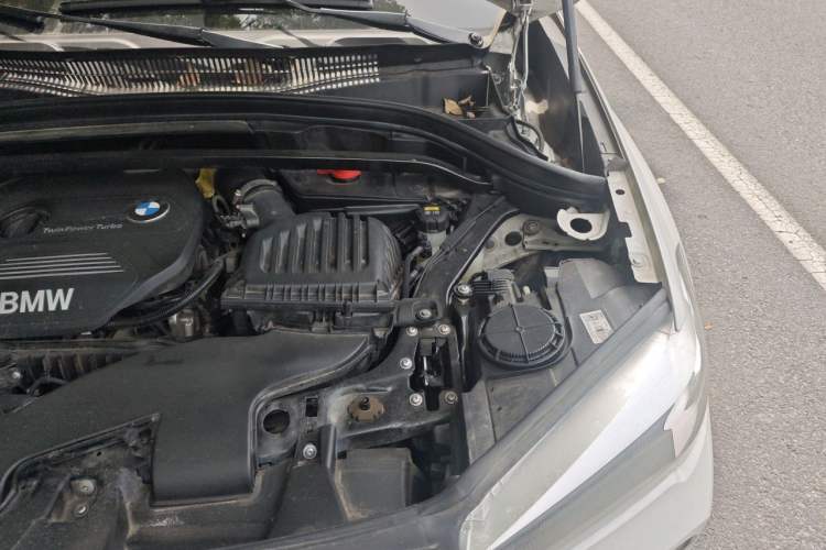 Used BMW X1 2016 sDrive18Li Fashion Model Engine Bay Left