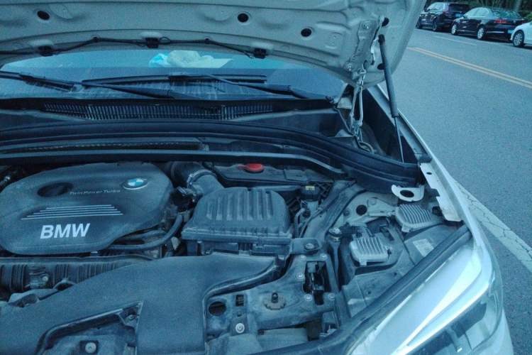 Used BMW X1 2016 sDrive20Li Luxury Model Engine Bay Left
