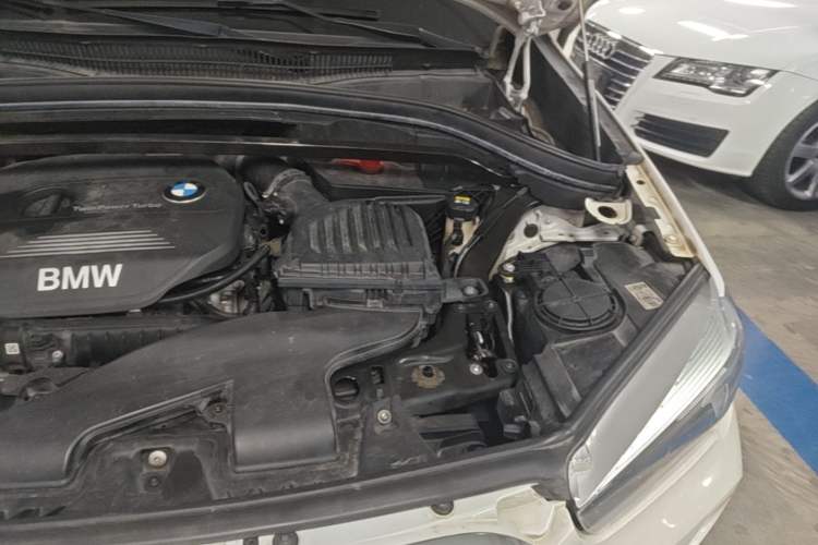Used BMW X1 2016 sDrive18Li Fashion Model Engine Bay Left