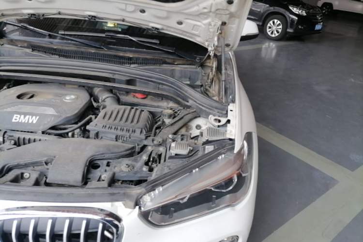 Used BMW X1 2016 sDrive18Li Premium Edition Engine Bay Left