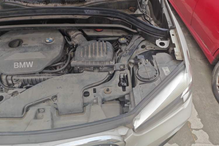 Used BMW X1 2016 sDrive18Li Fashion Model Engine Bay Left
