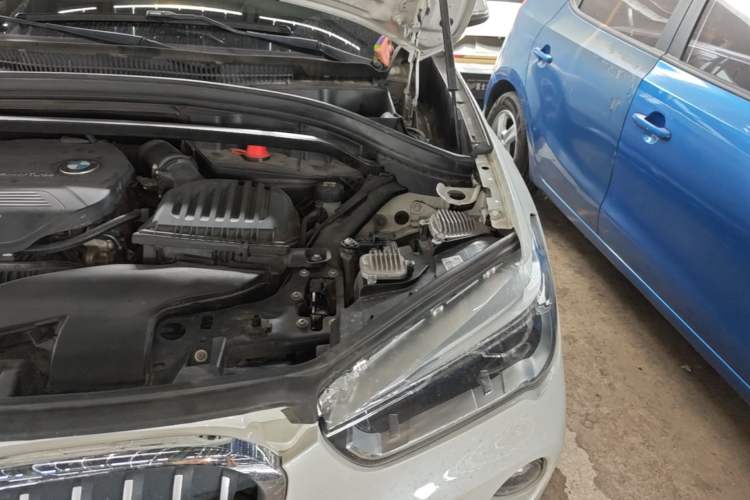 Used BMW X1 2016 xDrive20Li Luxury Model Engine Bay Left
