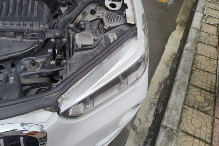 Used BMW X1 2016 sDrive18Li Luxury Model Engine Bay Left