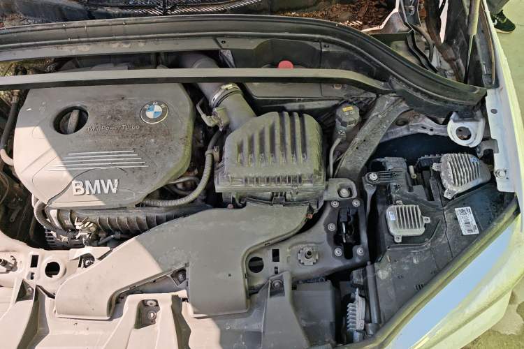 Used BMW X1 2016 sDrive18Li Premium Edition Engine Bay Left