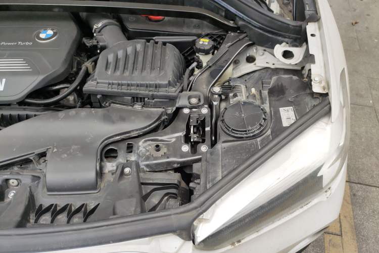 Used BMW X1 2016 sDrive18Li Fashion Model Engine Bay Left