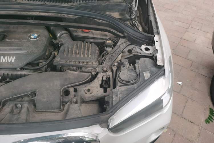 Used BMW X1 2016 sDrive18Li Fashion Model Engine Bay Left