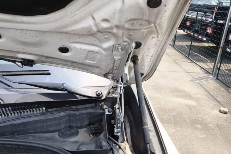 Used BMW X1 2016 sDrive18Li Premium Edition Engine Bay Left
