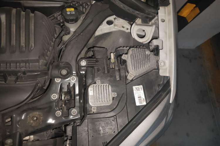 Used BMW X1 2016 sDrive18Li Luxury Model Engine Bay Left