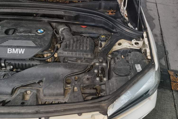 Used BMW X1 2016 sDrive18Li Fashion Model Engine Bay Left