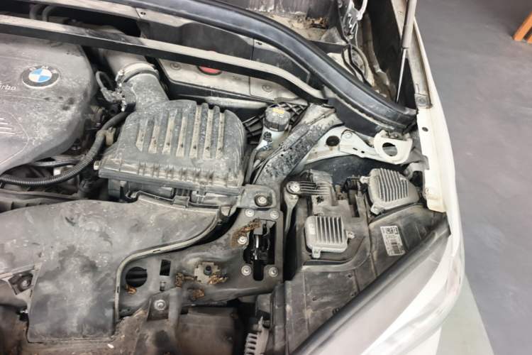 Used BMW X1 2016 sDrive18Li Premium Edition Engine Bay Left
