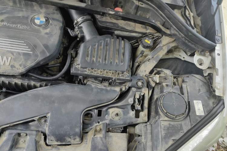 Used BMW X1 2016 sDrive18Li Fashion Model Engine Bay Left