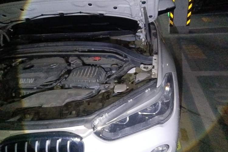Used BMW X1 2016 sDrive18Li Premium Edition Engine Bay Left