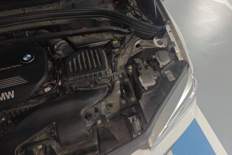 Used BMW X1 2016 sDrive18Li Premium Edition Engine Bay Left