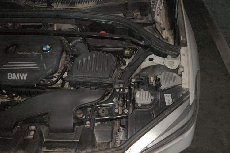Used BMW X1 2016 sDrive18Li Premium Edition Engine Bay Left