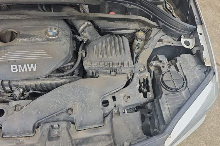 Used BMW X1 2016 sDrive18Li Fashion Model Engine Bay Left