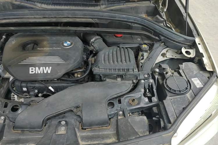 Used BMW X1 2016 sDrive18Li Fashion Model Engine Bay Left