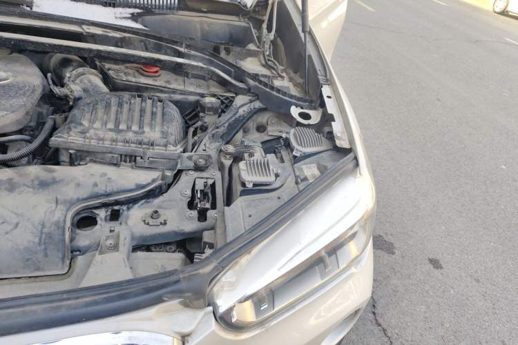 Used BMW X1 2016 sDrive18Li Premium Edition Engine Bay Left