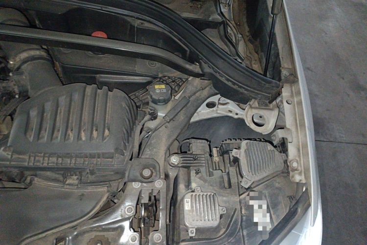 Used BMW X1 2016 sDrive18Li Premium Edition Engine Bay Left