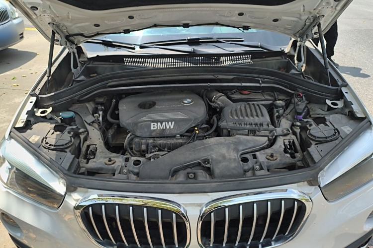 Used BMW X1 2016 sDrive18Li Fashion Model Engine Bay