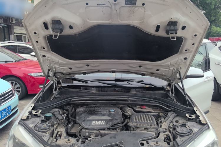 Used BMW X1 2016 sDrive18Li Fashion Model Engine Bay