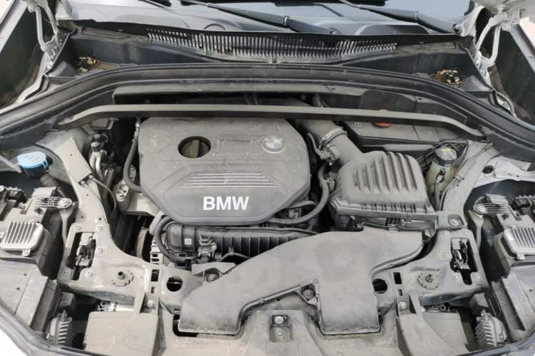 Used BMW X1 2016 sDrive18Li Premium Edition Engine Bay
