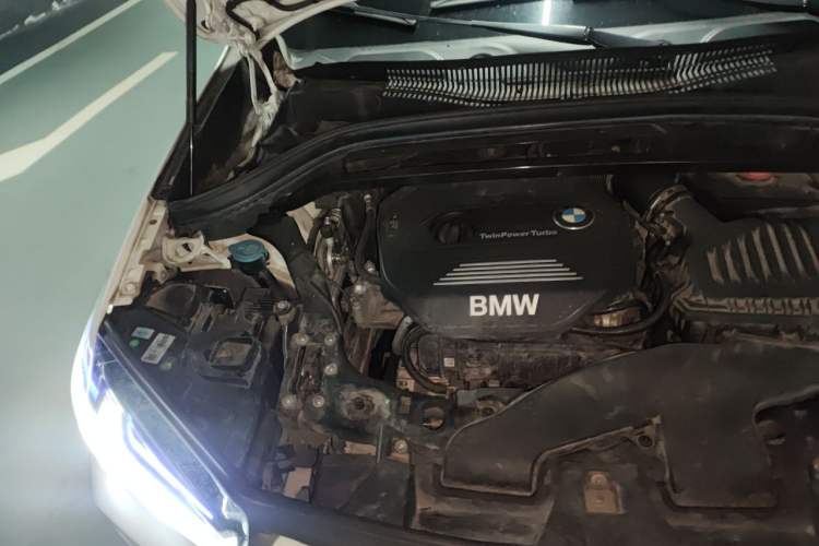 Used BMW X1 2016 sDrive18Li Fashion Model Engine Bay Right