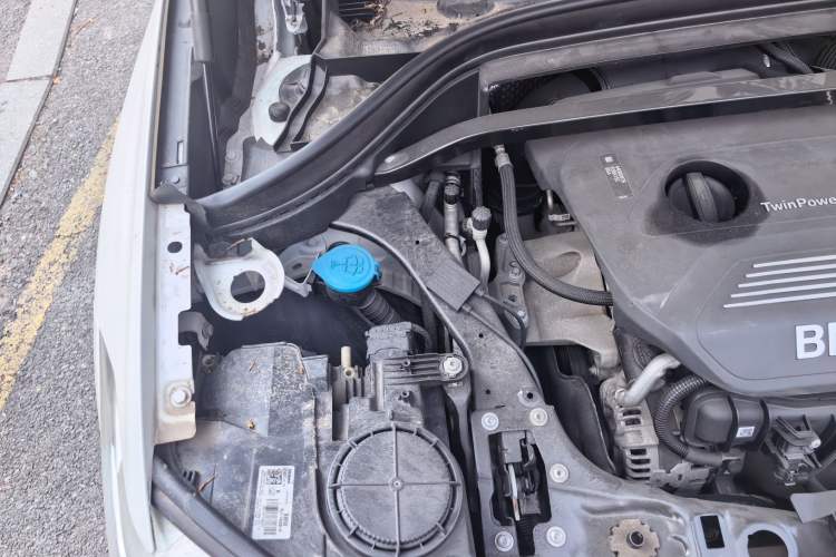 Used BMW X1 2016 sDrive18Li Fashion Model Engine Bay Right