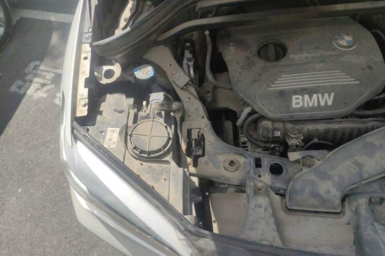 Used BMW X1 2016 sDrive18Li Fashion Model Engine Bay Right