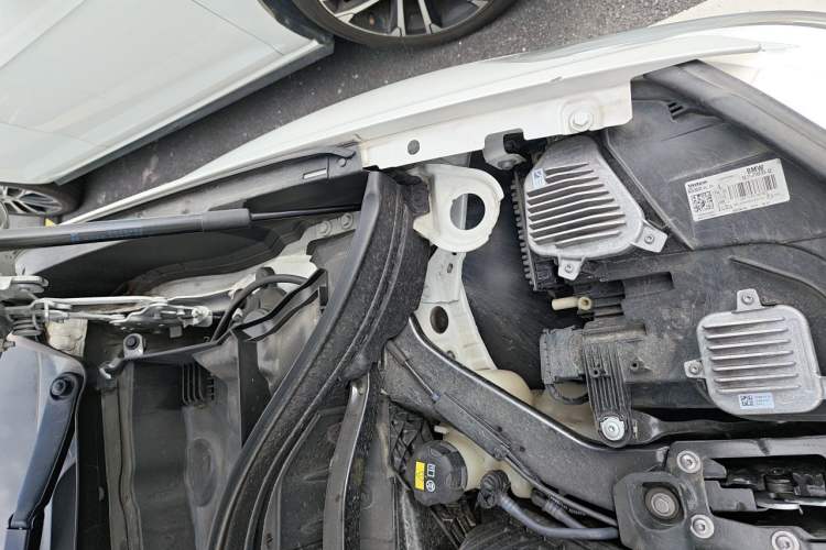 Used BMW X1 2016 xDrive20Li Luxury Model Engine Bay Right