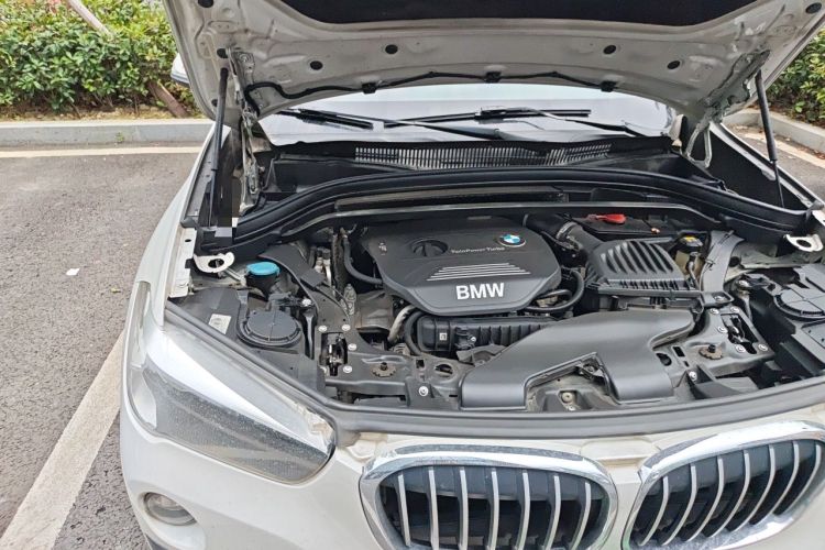 Used BMW X1 2016 sDrive18Li Fashion Model Engine Bay Right