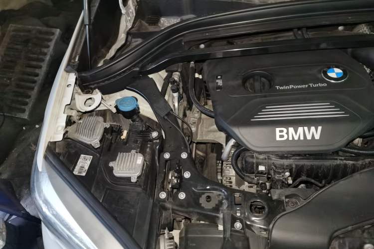 Used BMW X1 2016 sDrive18Li Premium Edition Engine Bay Right