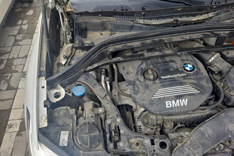 Used BMW X1 2016 sDrive18Li Fashion Model Engine Bay Right