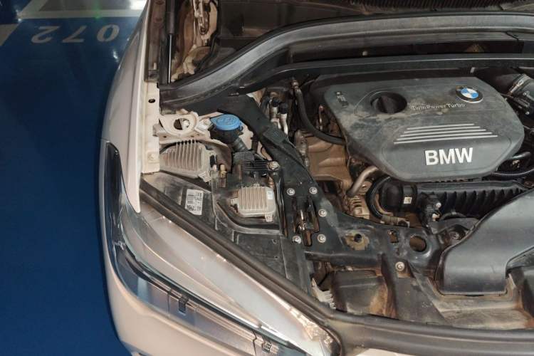 Used BMW X1 2016 sDrive18Li Premium Edition Engine Bay Right