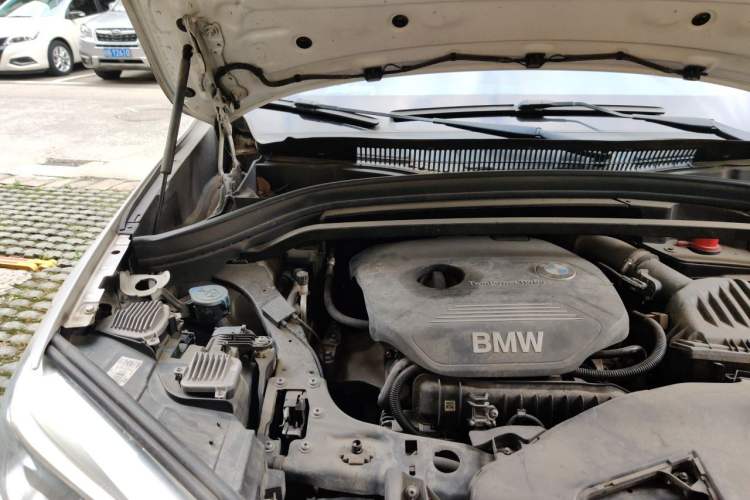 Used BMW X1 2016 sDrive18Li Premium Edition Engine Bay Right