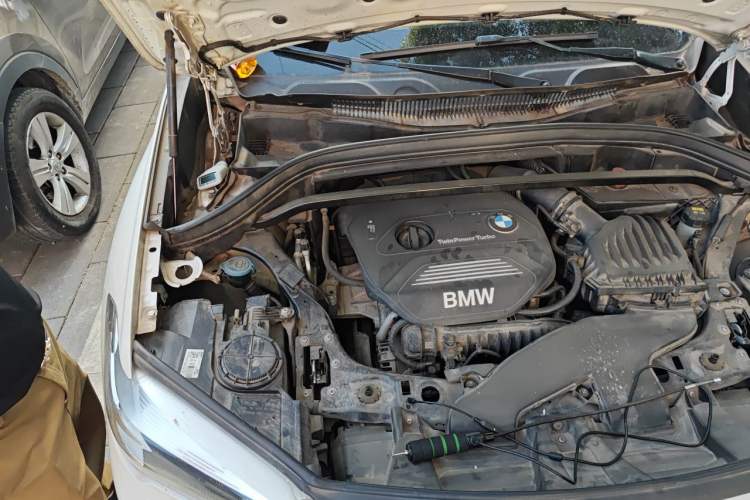 Used BMW X1 2016 sDrive18Li Fashion Model Engine Bay Right