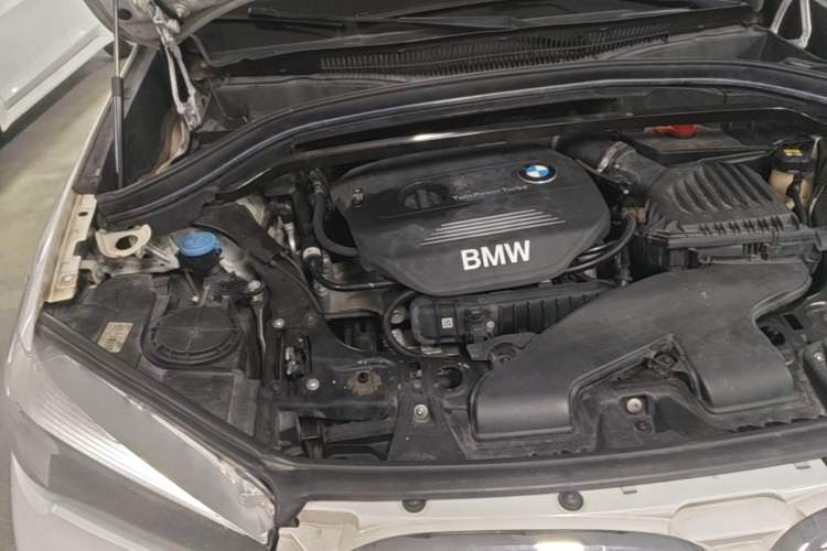 Used BMW X1 2016 sDrive18Li Fashion Model Engine Bay Right