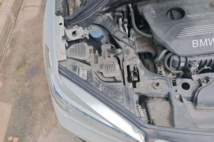Used BMW X1 2016 sDrive18Li Premium Edition Engine Bay Right