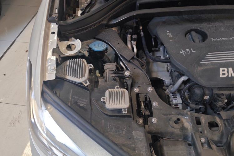 Used BMW X1 2016 sDrive18Li Fashion Model Engine Bay Right