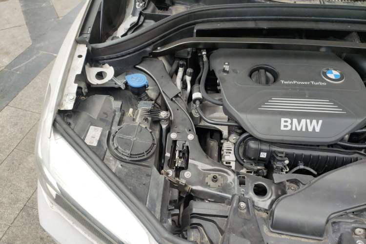 Used BMW X1 2016 sDrive18Li Fashion Model Engine Bay Right