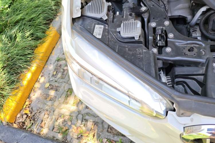 Used BMW X1 2016 sDrive18Li Luxury Model Engine Bay Right