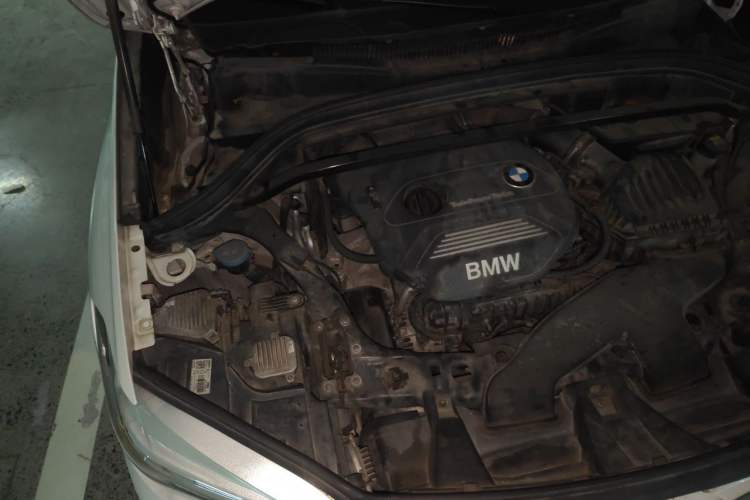 Used BMW X1 2016 sDrive18Li Premium Edition Engine Bay Right