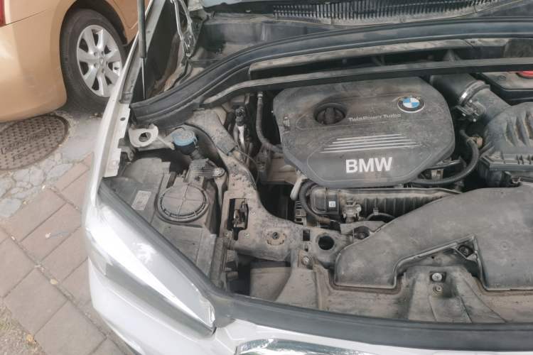Used BMW X1 2016 sDrive18Li Fashion Model Engine Bay Right