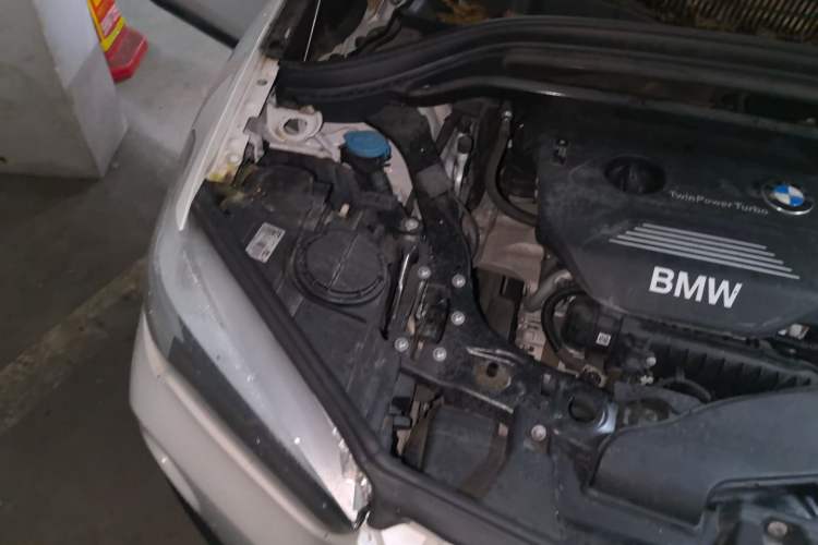 Used BMW X1 2016 sDrive18Li Fashion Model Engine Bay Right
