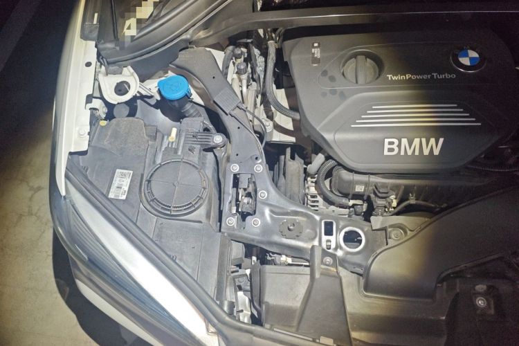 Used BMW X1 2016 sDrive18Li Fashion Model Engine Bay Right