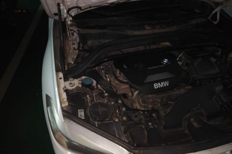 Used BMW X1 2016 sDrive18Li Fashion Model Engine Bay Right