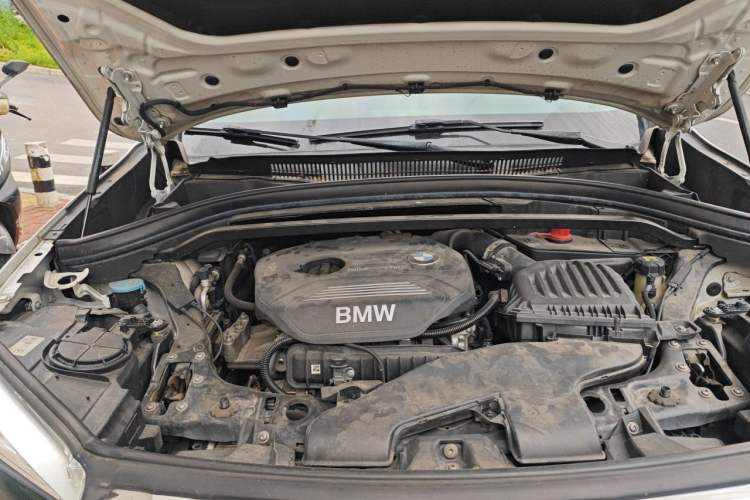 Used BMW X1 2016 sDrive18Li Fashion Model Engine Bay Right