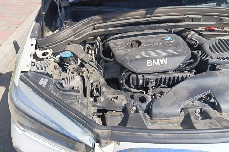 Used BMW X1 2016 sDrive18Li Premium Edition Engine Bay Right
