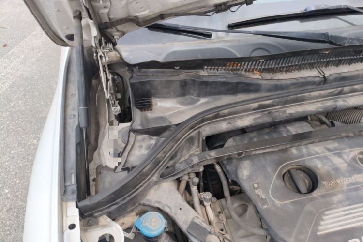 Used BMW X1 2016 sDrive18Li Fashion Model Engine Bay Right