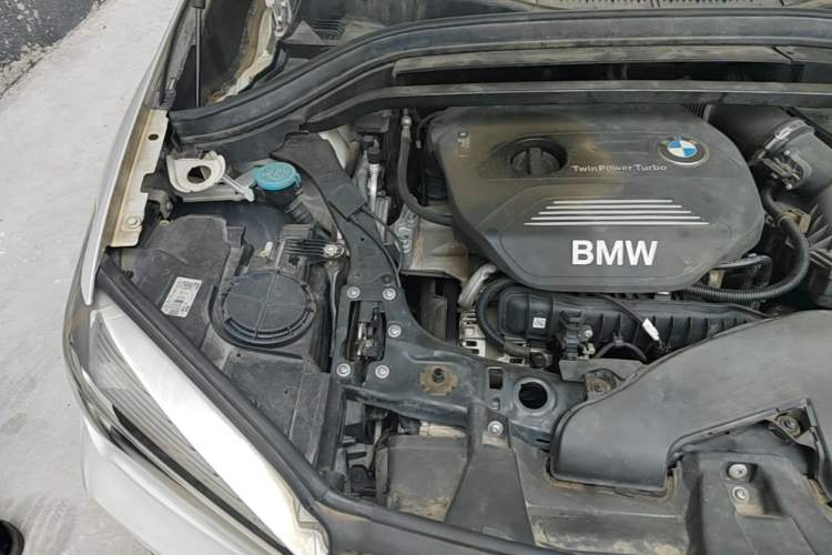 Used BMW X1 2016 sDrive18Li Fashion Model Engine Bay Right